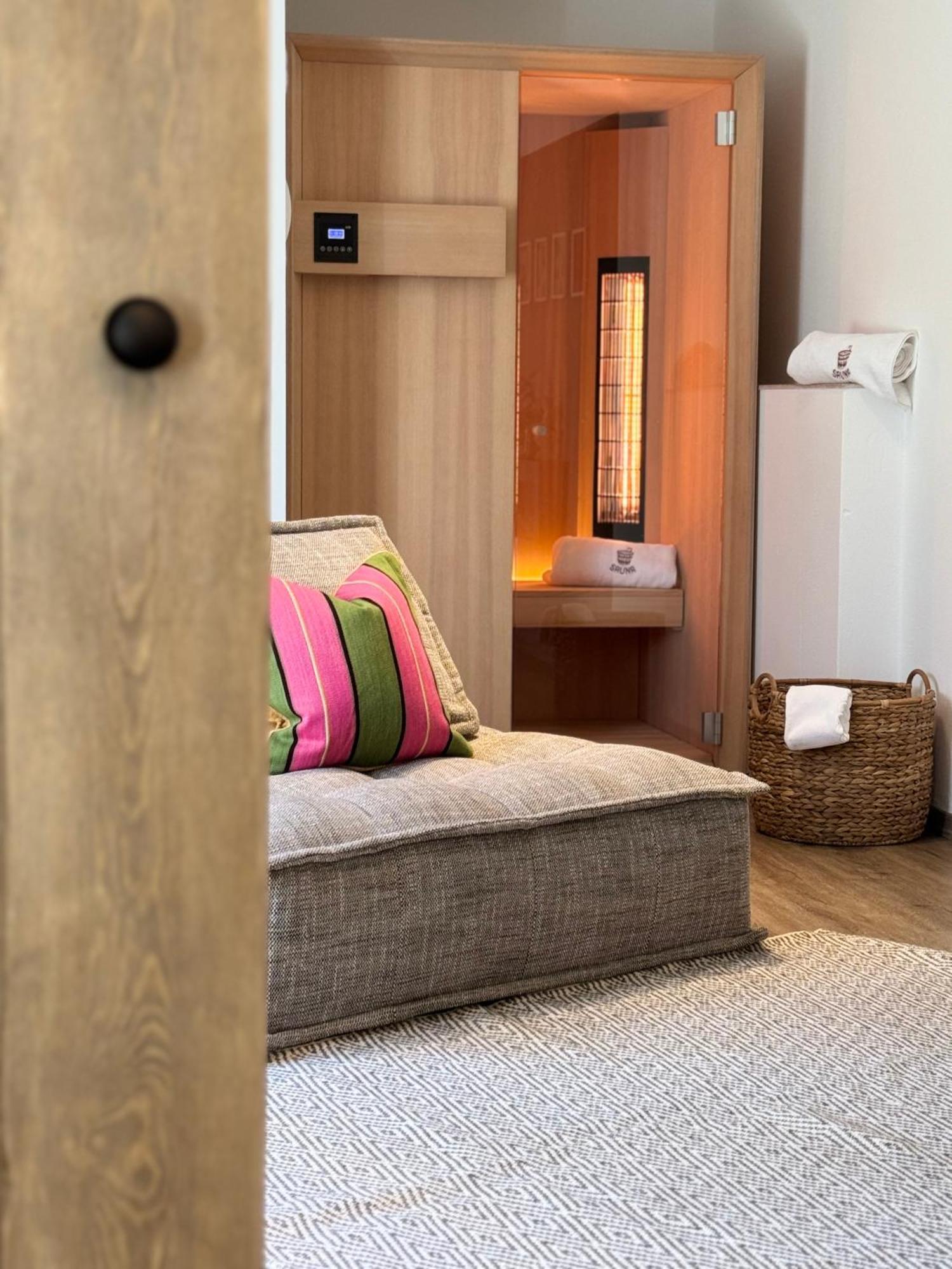מונליה Hotel Villa Edera & La Torretta מראה חיצוני תמונה